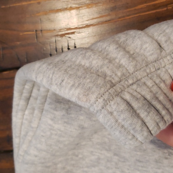 Good american wide leg sweatpant - Picture 8 of 9